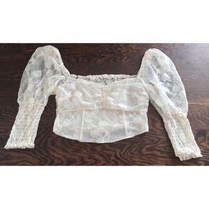 cream lace princess puff sleeve 3/4 length crop L